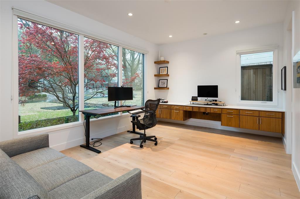 Royal Crest 03 - Residential