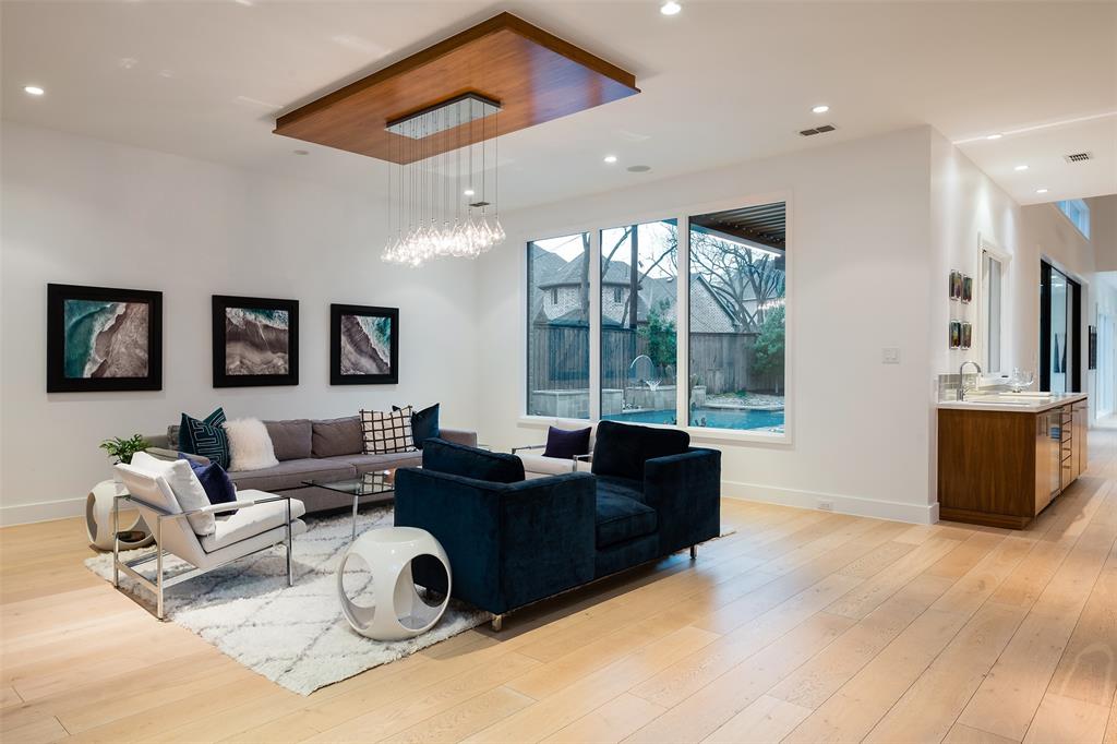 Royal Crest 03 - Residential