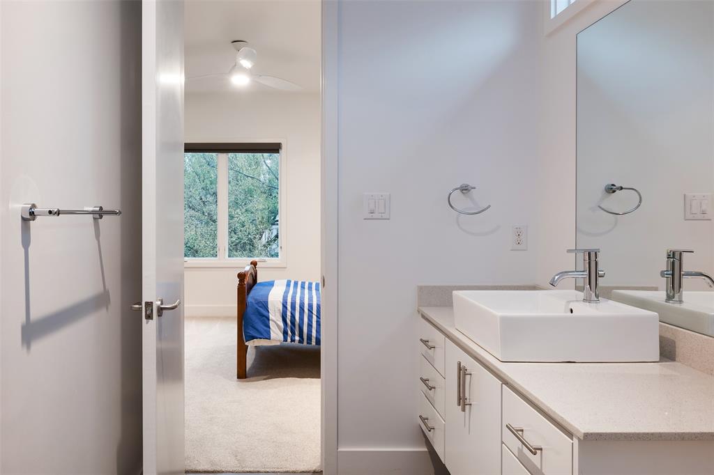 Royal Crest 03 - Residential