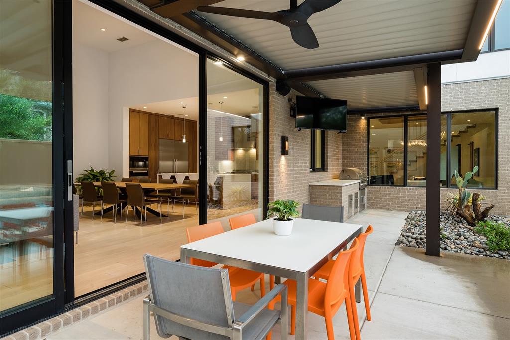 Royal Crest 03 - Residential