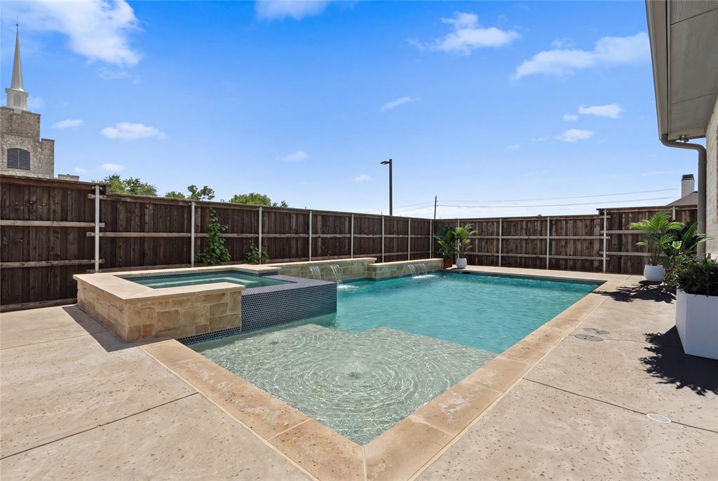 1215 Chapel Drive