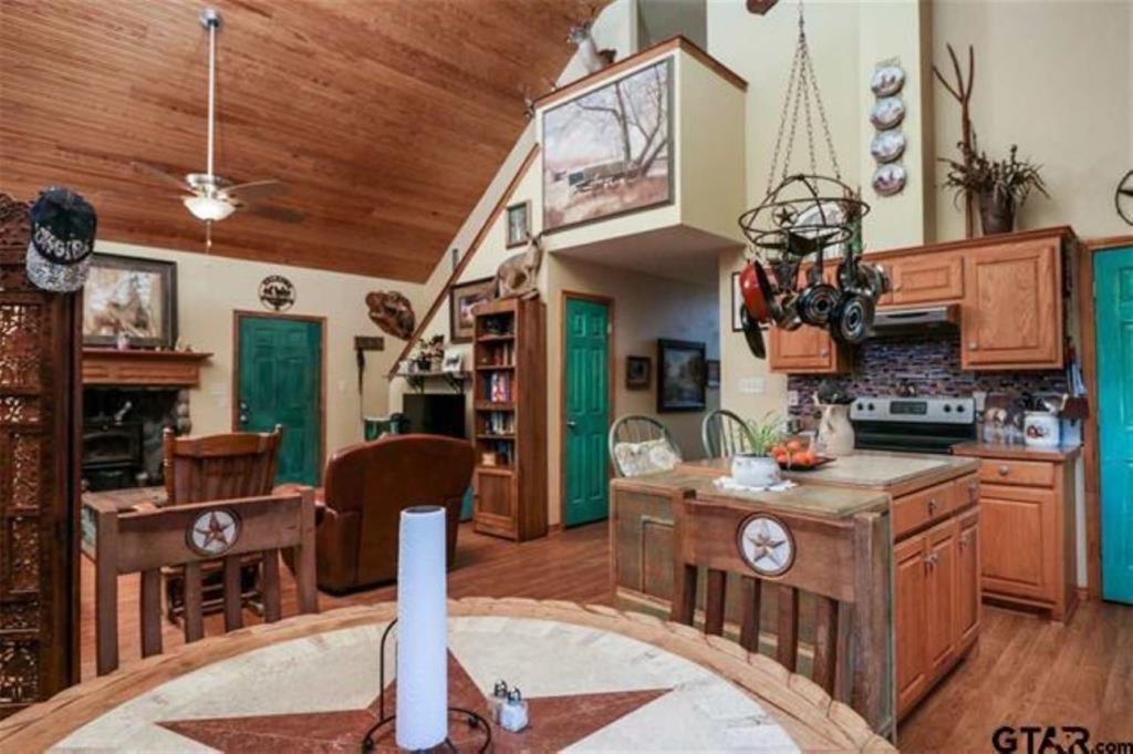 MOJAR(LOVE & ALLEN - Residential