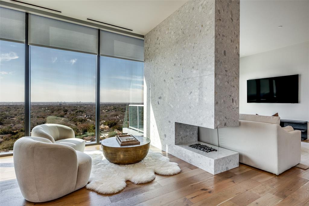 8119 Douglas Avenue 1406