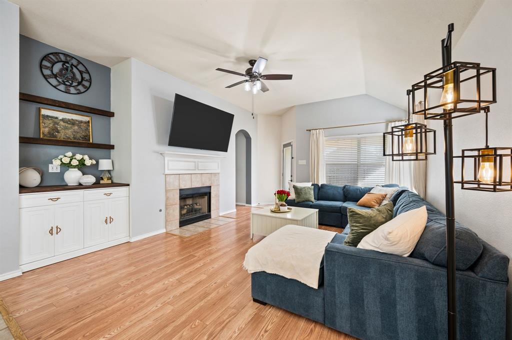 4540 Indian Rock Drive