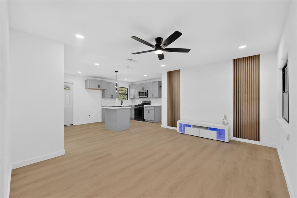 3605 Edgebrook Drive