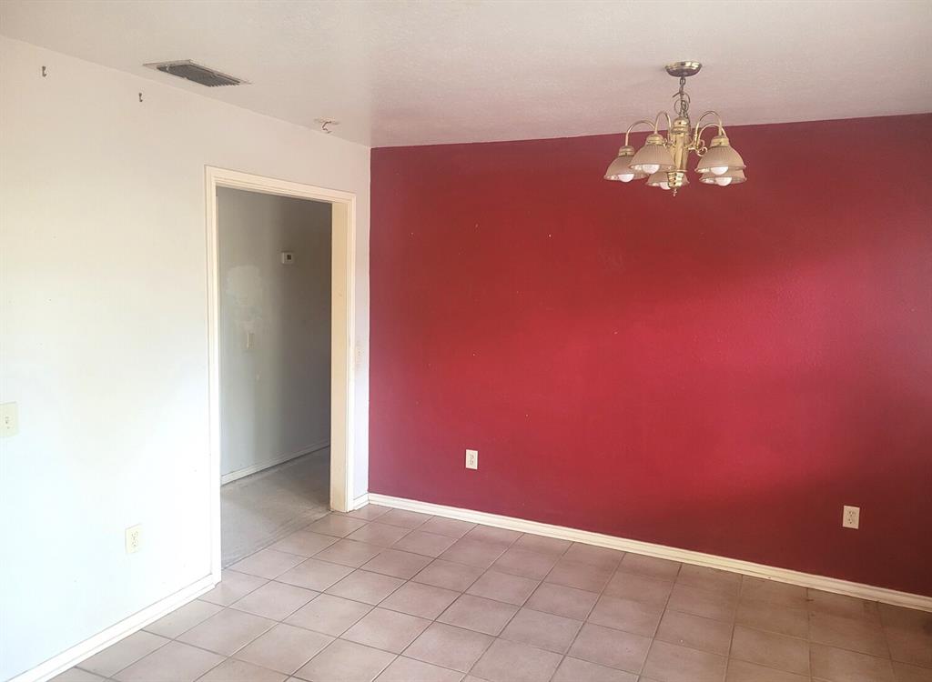 2219 Glenview Avenue