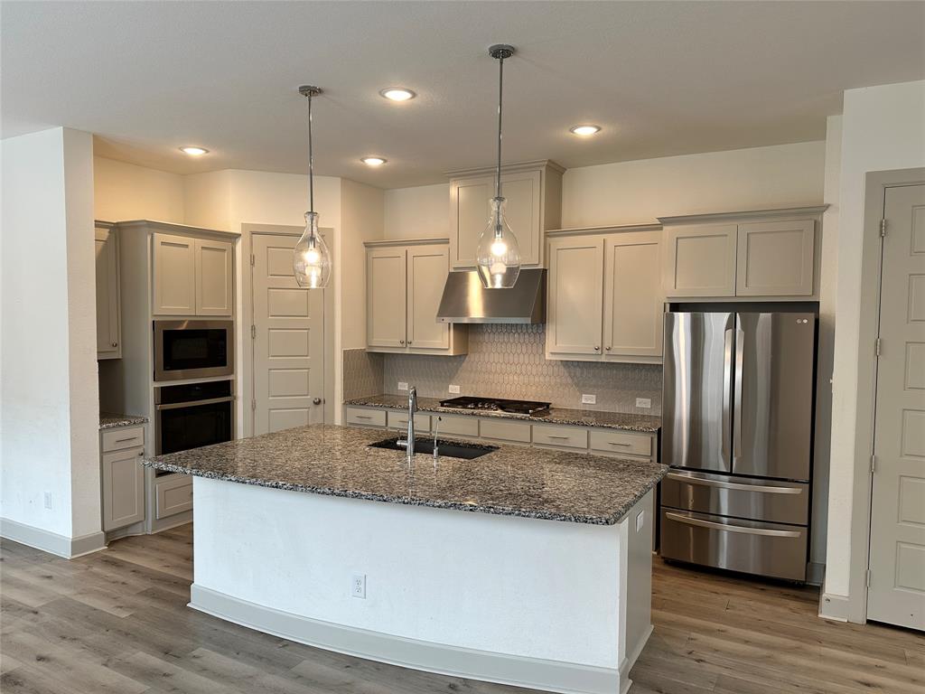 4402 Cypress Thorn Drive