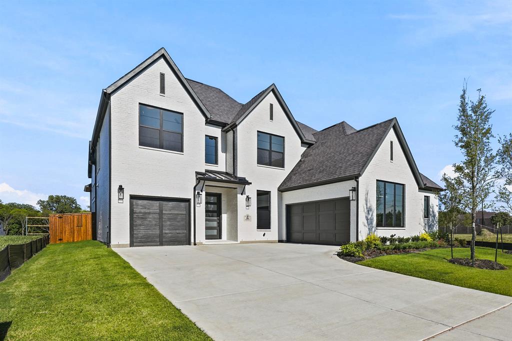 204 Hunters Glen Way
