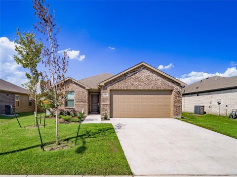 Photo of 1418 Brindle Drive, Greenville, TX 75402 (MLS # 21291555)
