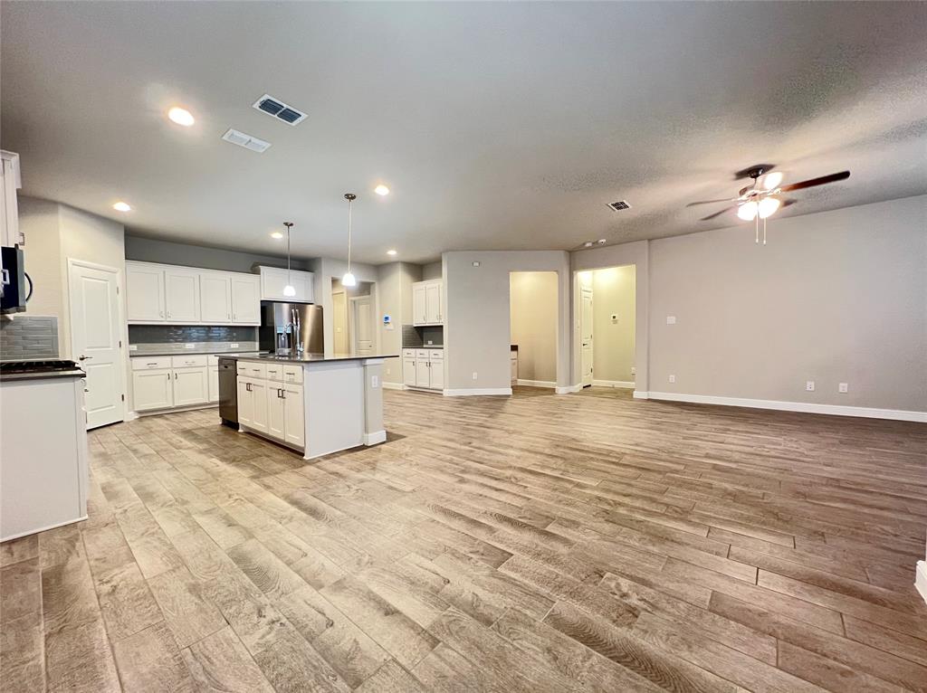 Trails-Elizabeth Crk Ph 4 - Residential Lease