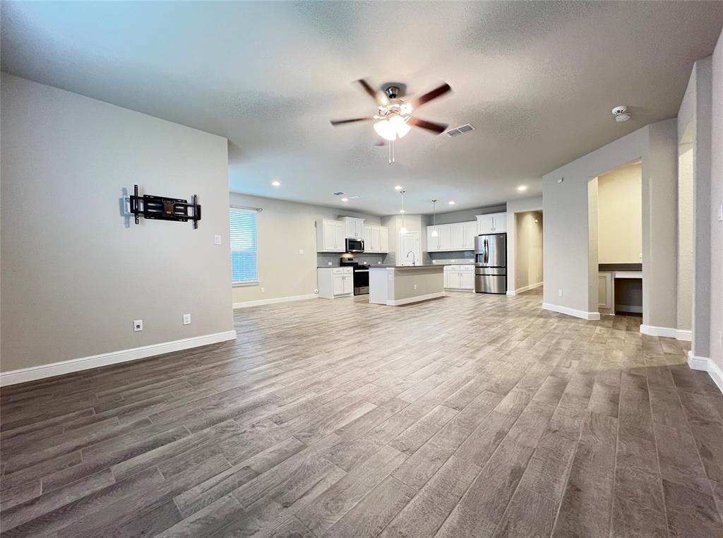 Trails-Elizabeth Crk Ph 4 - Residential Lease