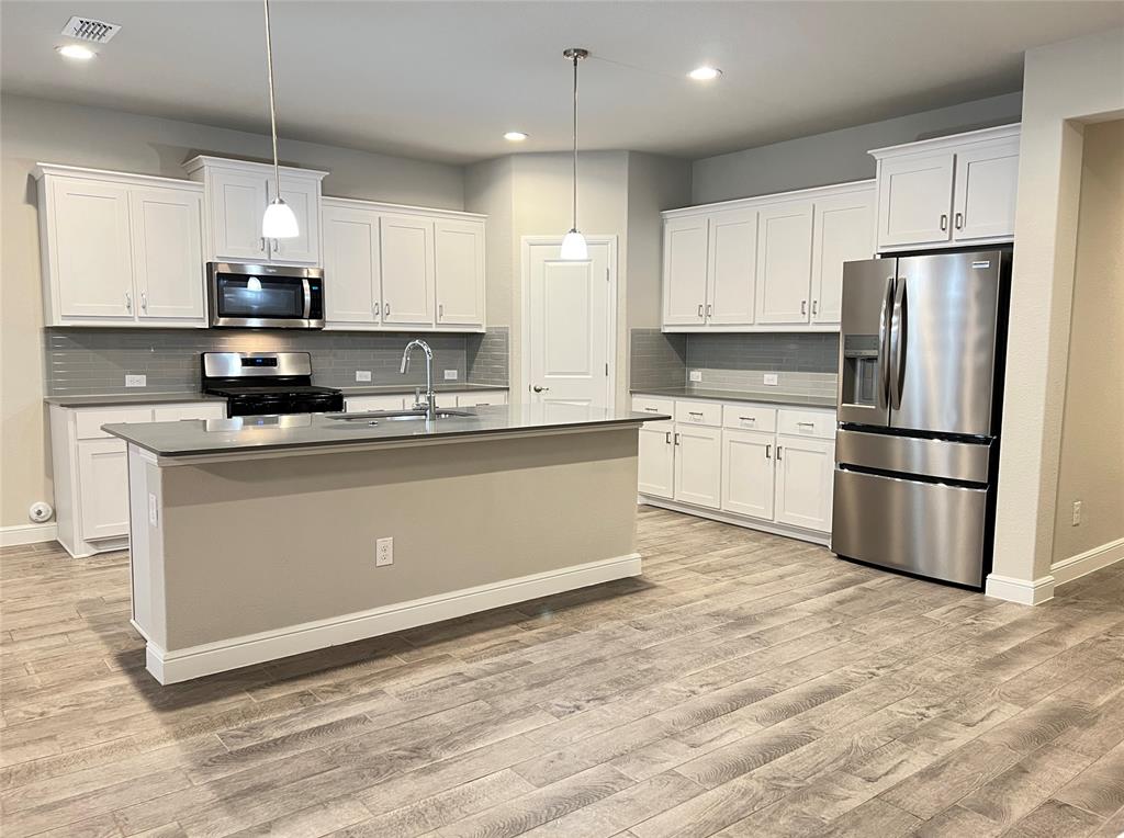 Trails-Elizabeth Crk Ph 4 - Residential Lease