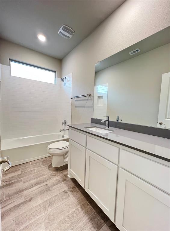 Trails-Elizabeth Crk Ph 4 - Residential Lease