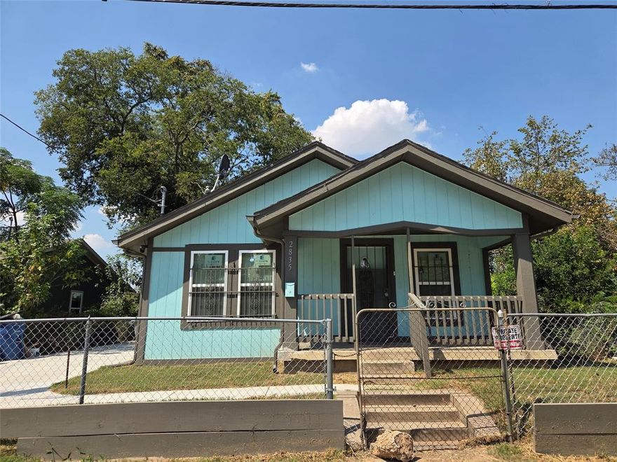 Located just minutes from downtown, this newly constructed home offers modern finishes throughout, including new flooring and fresh interior paint. Designed with families in mind, it features a spacious backyard and a bright kitchen equipped with a brand-new stove. Lease terms are 24 months+. A $50 monthly pet fee applies, per pet; no pets over 20 pounds permitted with 4 $500 non refundable per deposit. Please note, residents will need to provide their own refrigerator. All information deemed reliable but should be verified by buyers and buyers agent