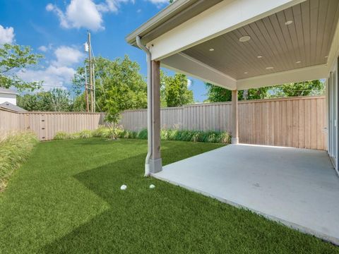 Tiny photo for 3911 Hawick Lane, Dallas, TX 75220 (MLS # 21086101)