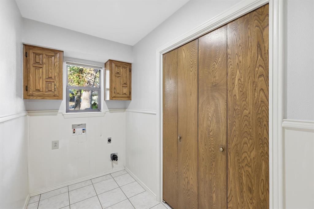 Oak Manor Add - Residential Lease