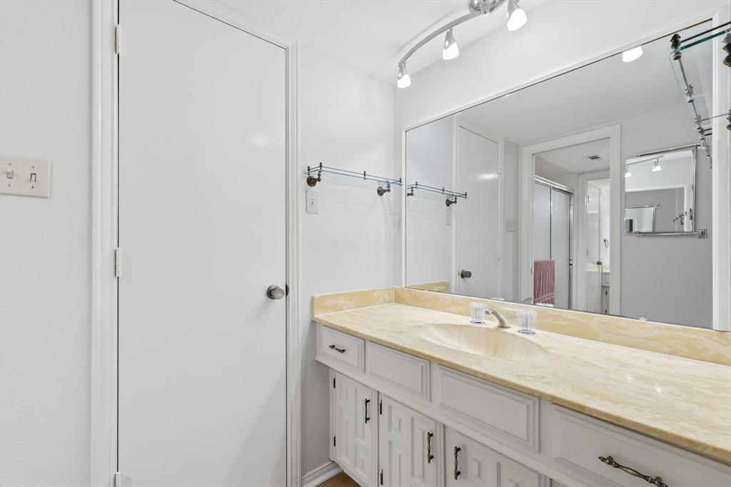 Oak Manor Add - Residential Lease