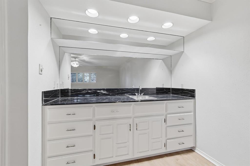 Oak Manor Add - Residential Lease