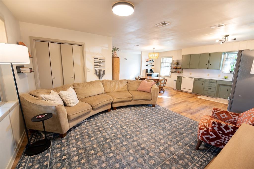 Love Betts - Residential