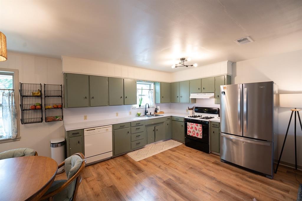 Love Betts - Residential