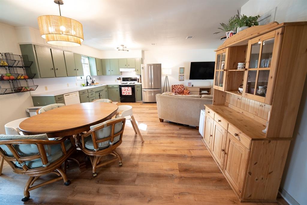 Love Betts - Residential