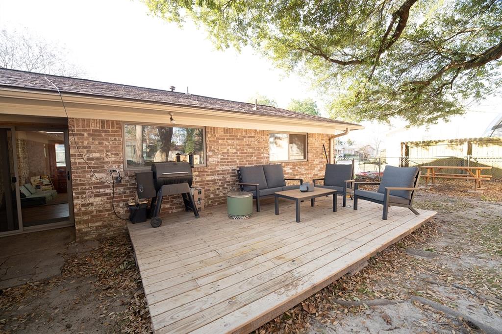 Love Betts - Residential