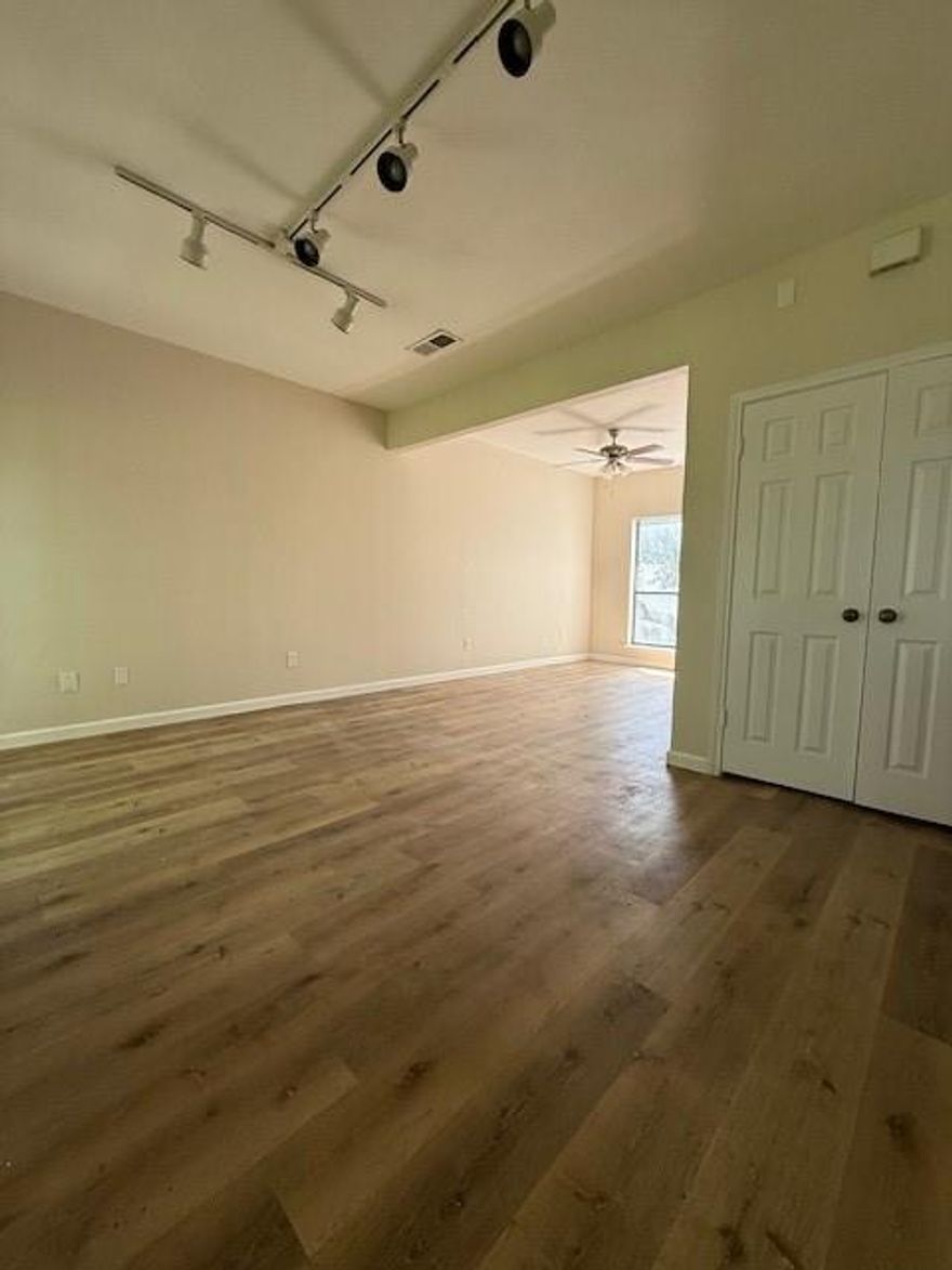 Seller's offering concession, with acceptable offer. Beautifully updated 1-bedroom, 1-bath condo located just 1 mile from NorthPark Center and close to premier shopping, dining, major medical centers, and SMU—an ideal location for long-term rental or short-term investment opportunities.
This unit features a spacious open-concept living area with a cozy fireplace, dining area, and a fully equipped modern kitchen with refrigerator, dishwasher, electric range, and microwave. The bedroom offers a walk-in closet and opens to the living space for a loft-like feel.
Stylish upgrades throughout, one covered parking space included. Strong rental potential in a high-demand area with easy access to transit, schools, and employment centers.