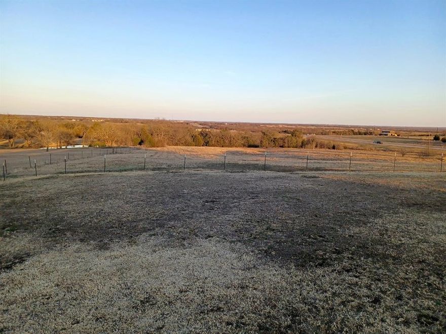 Property is almost level with 0ver 600 feet of frontage on HWY 82. Ideal for future investment or present use. As residential or commercial use.