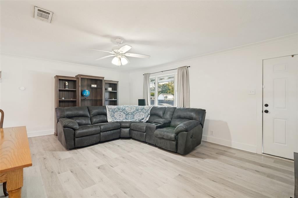 2506 Johnson Circle