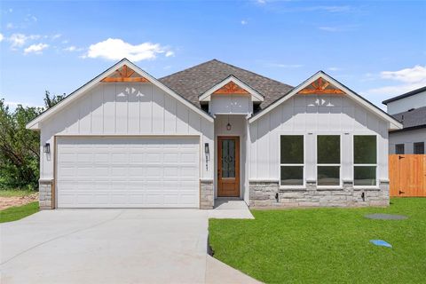 5847 Black Pine Circle Granbury TX 76048