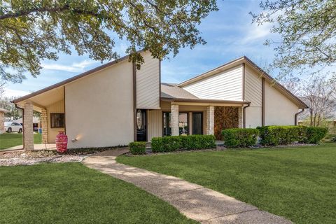Photo of 1720 Plummer Drive, Rockwall, TX 75087 (MLS # 21184171)