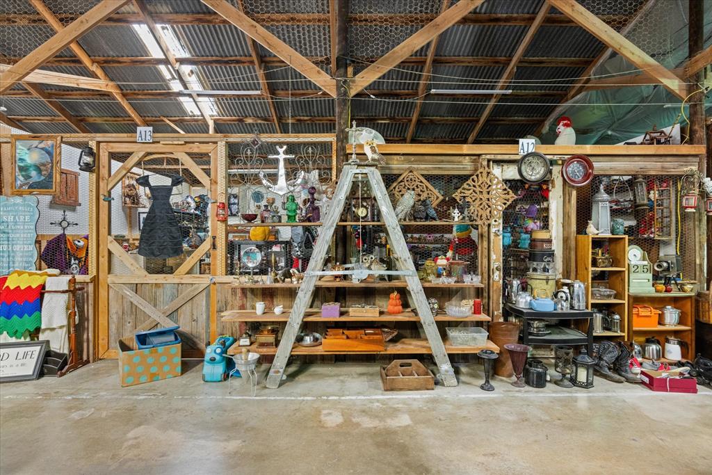 FRY BARLETT - Commercial Sale