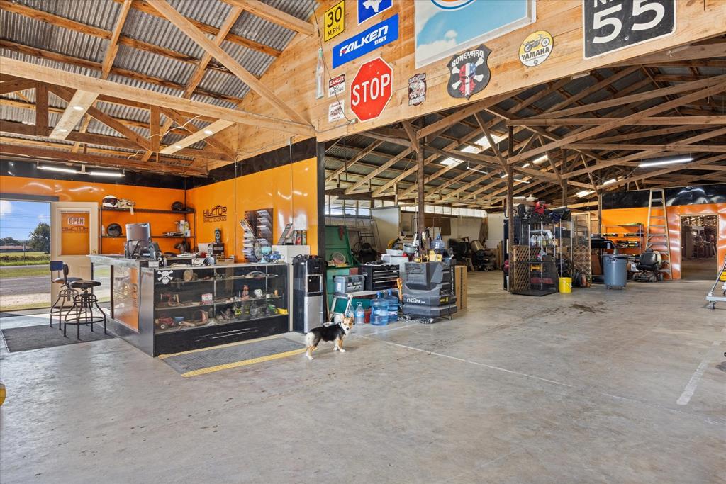 FRY BARLETT - Commercial Sale