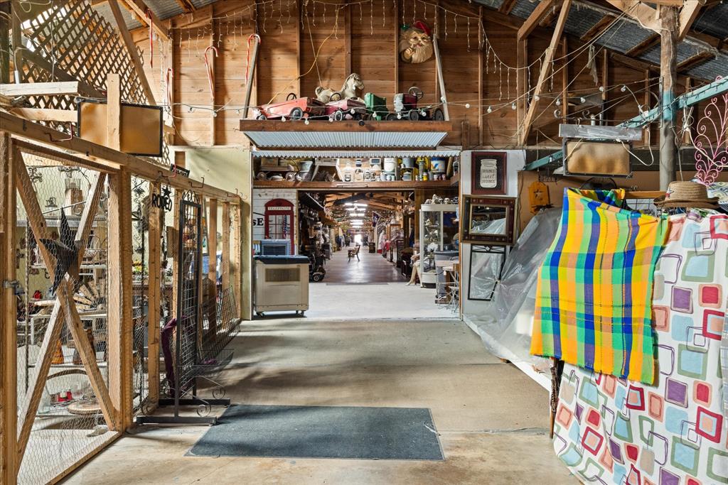 FRY BARLETT - Commercial Sale