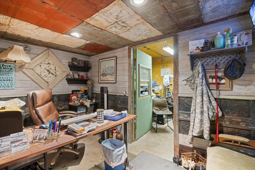 FRY BARLETT - Commercial Sale