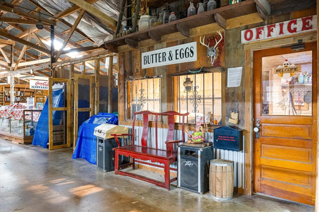 FRY BARLETT - Commercial Sale