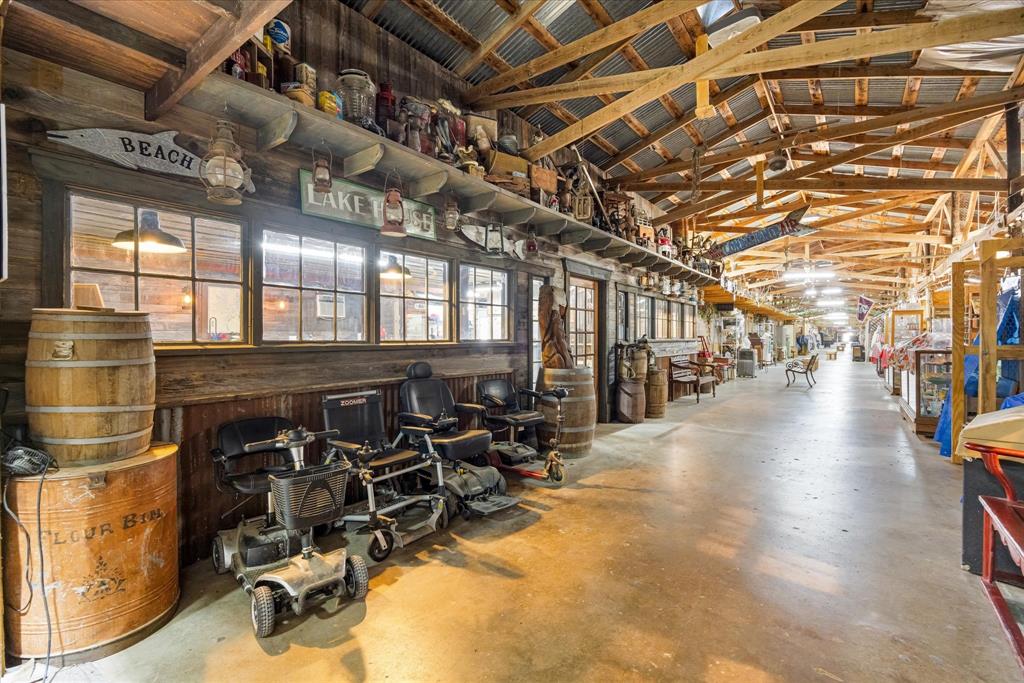 FRY BARLETT - Commercial Sale