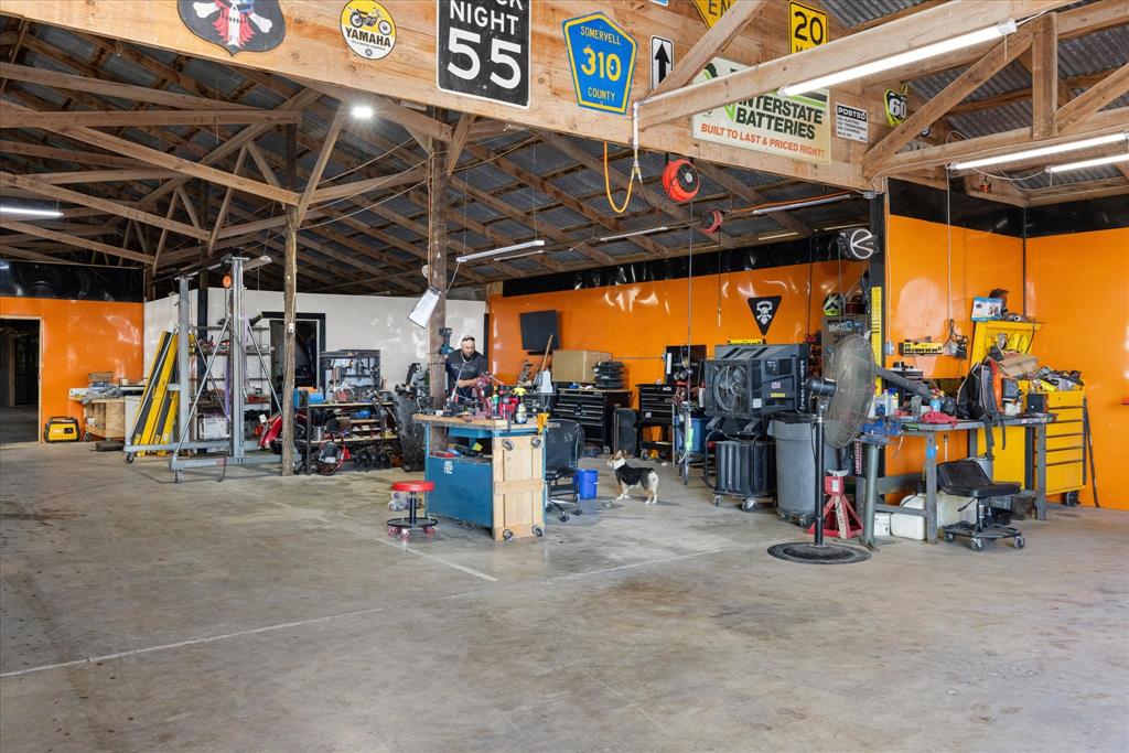 FRY BARLETT - Commercial Sale