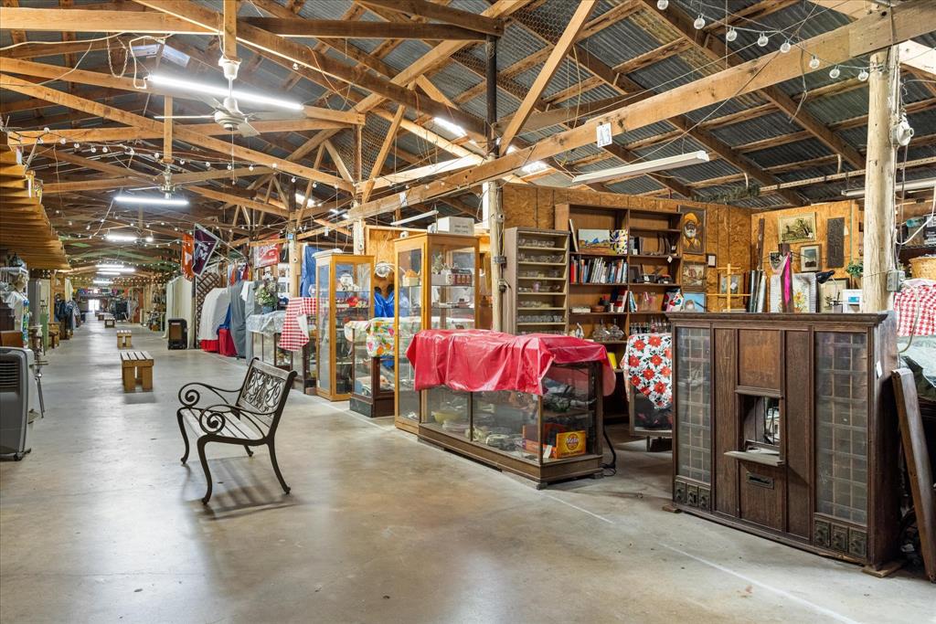 FRY BARLETT - Commercial Sale