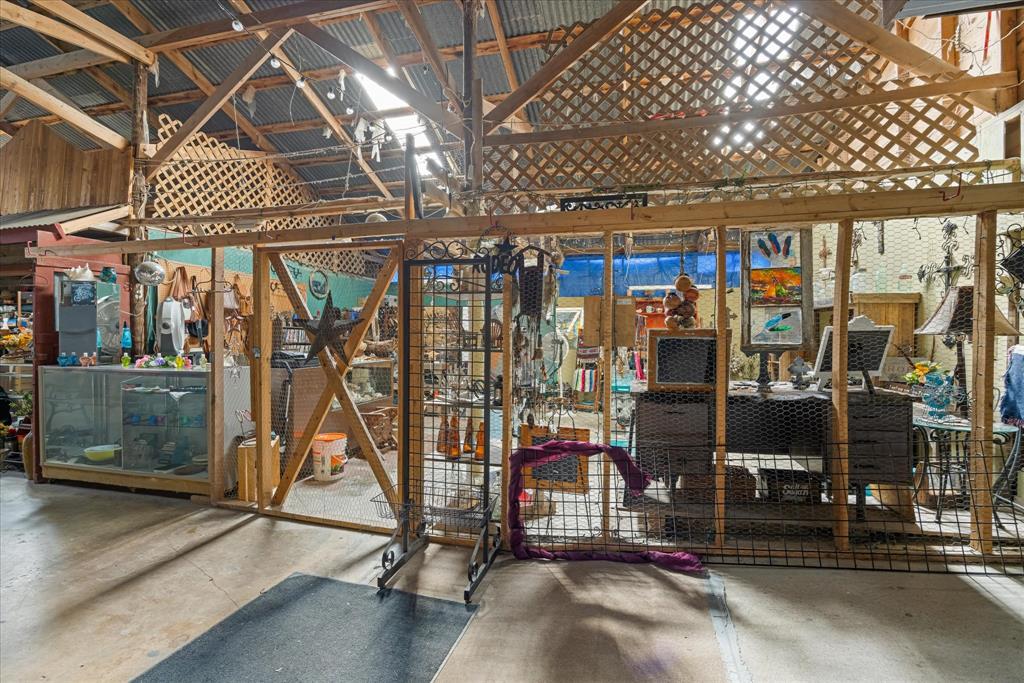 FRY BARLETT - Commercial Sale