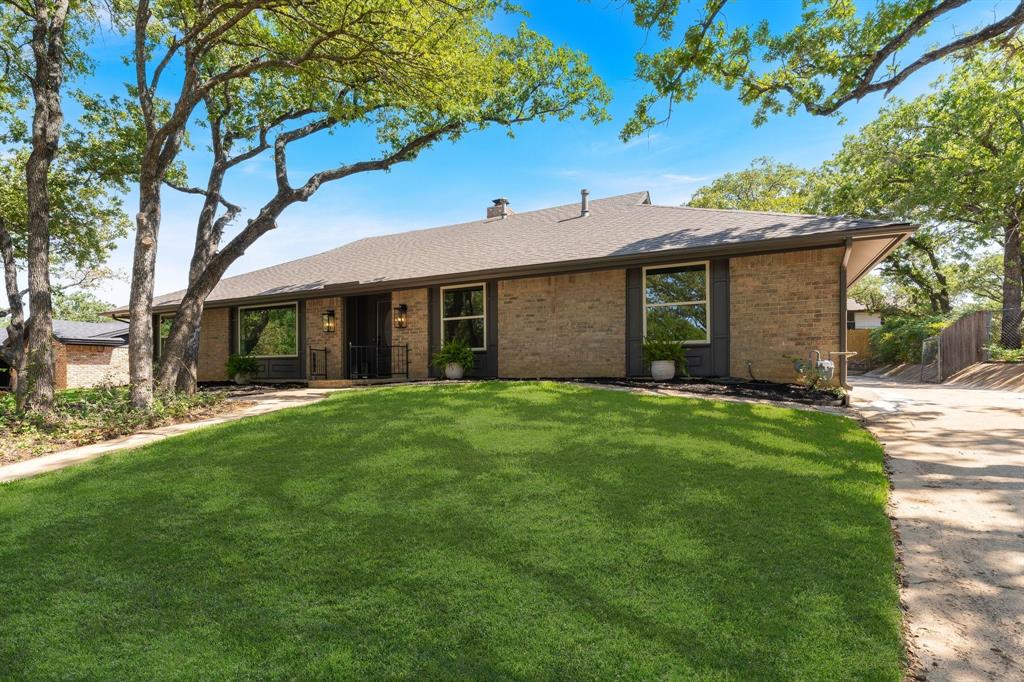 2844 Hurstview Drive