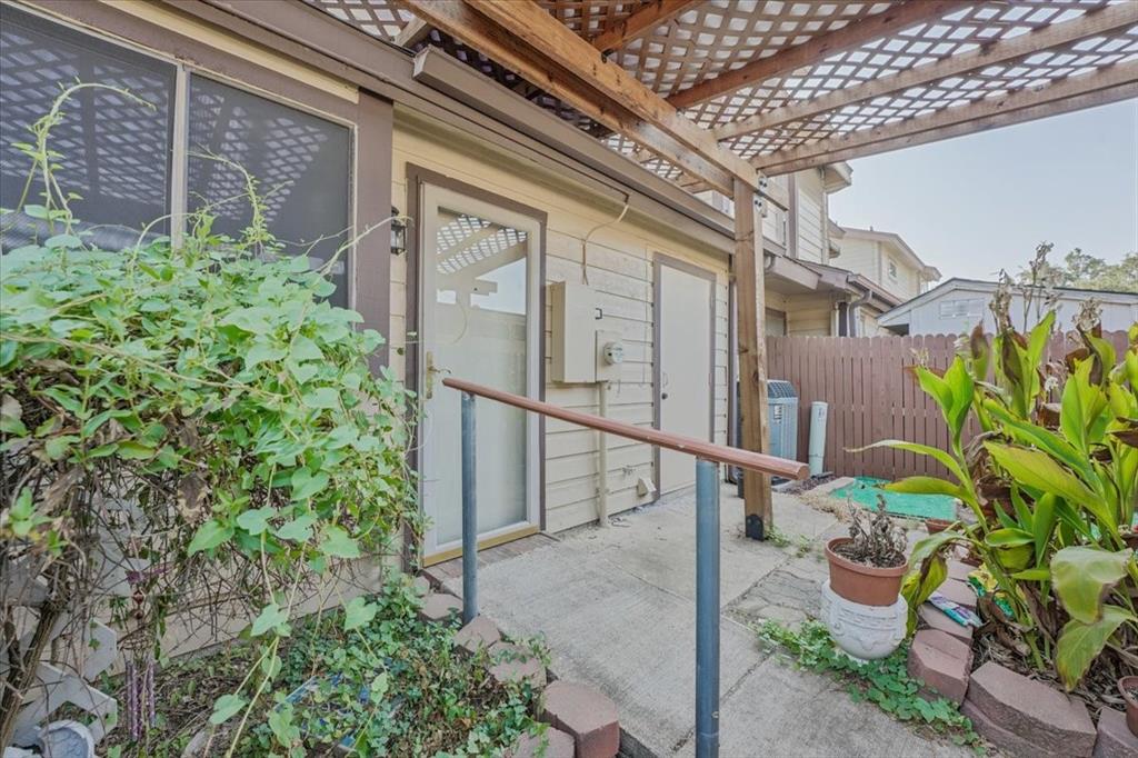 Stoneridge West Tnhse Devlpmnt - Residential