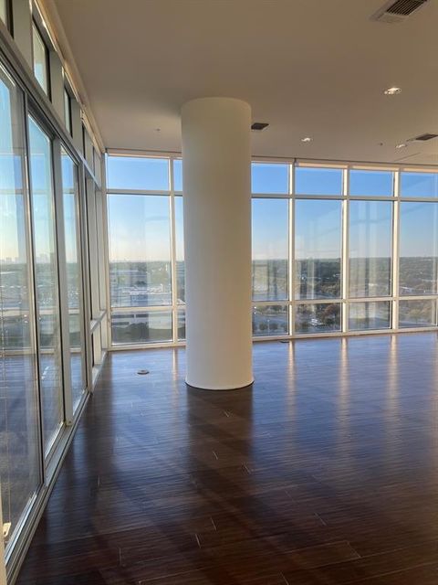 8066 Park Lane 1005 Dallas TX 75231