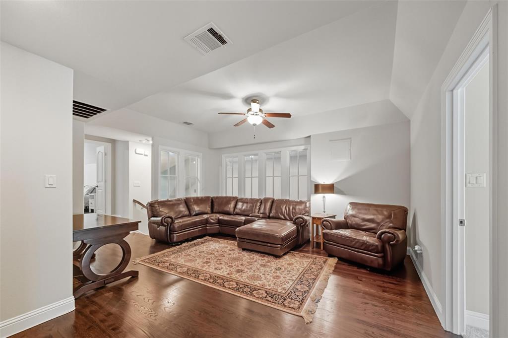 Cambridge Gate - Residential