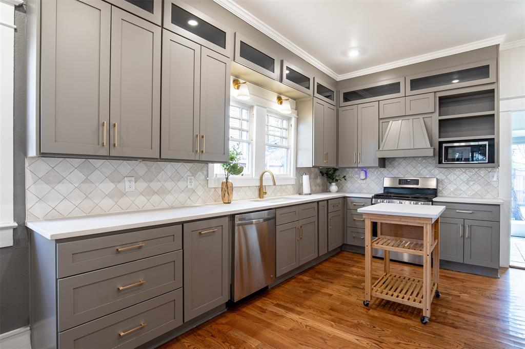 Winnetka Heights - Residential