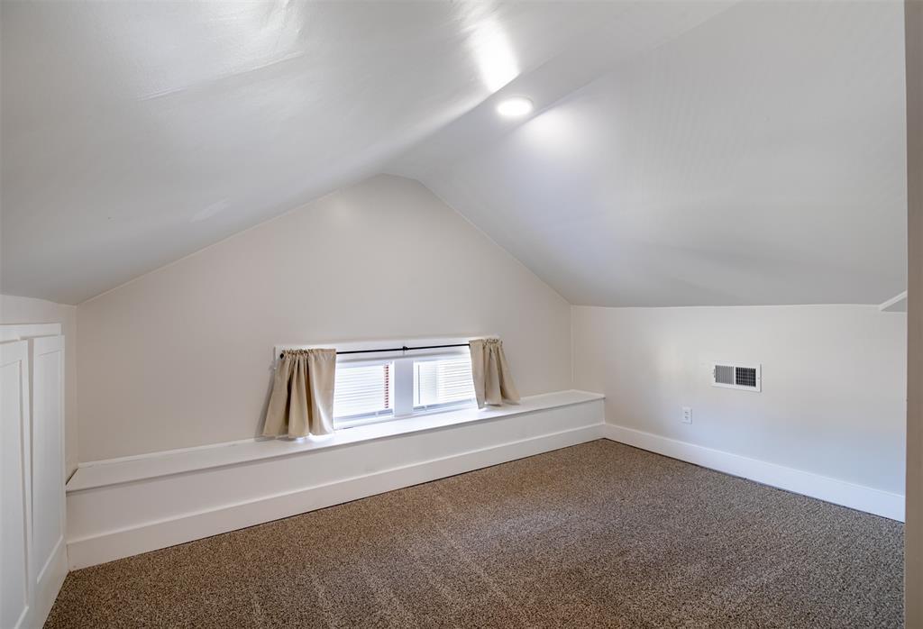 Winnetka Heights - Residential