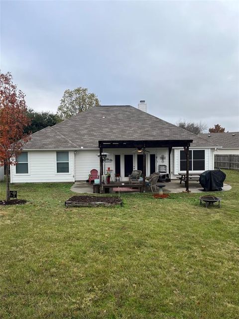 A home in Aubrey