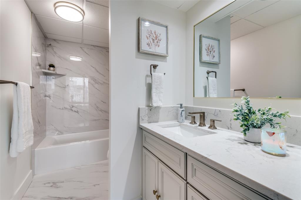 Park Towers - Residential