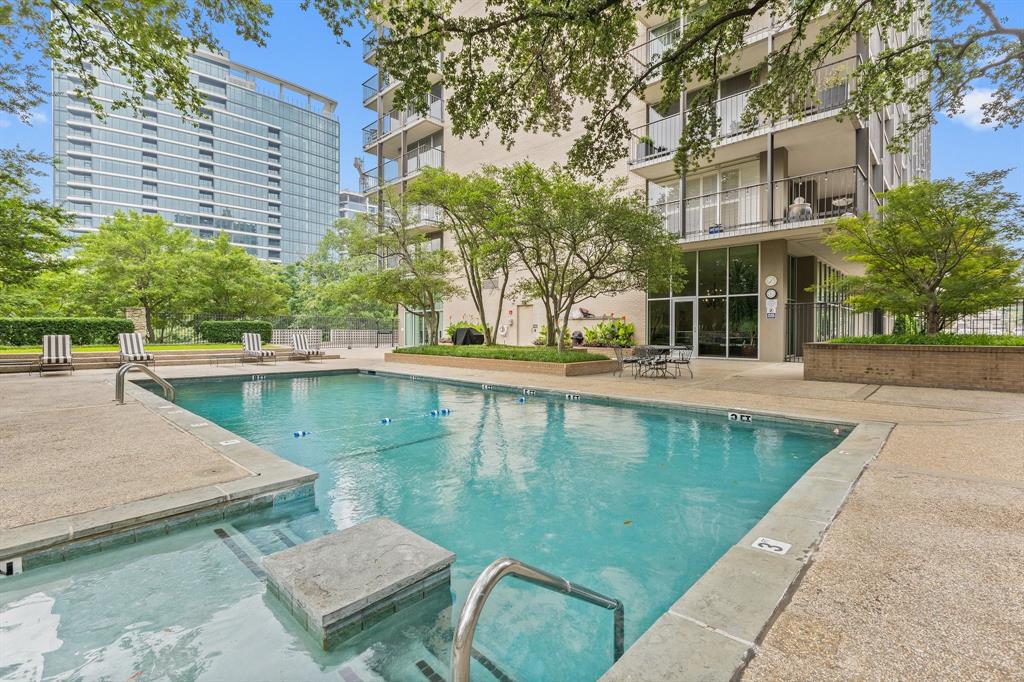 Park Towers - Residential
