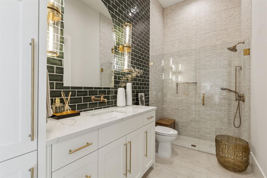 Hidden Creeks Pointe - Residential